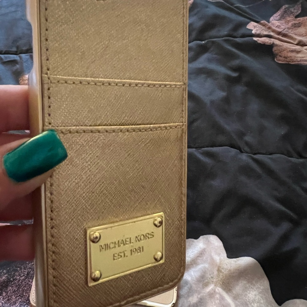 Michael Kors iPhone 8 Case w card holder